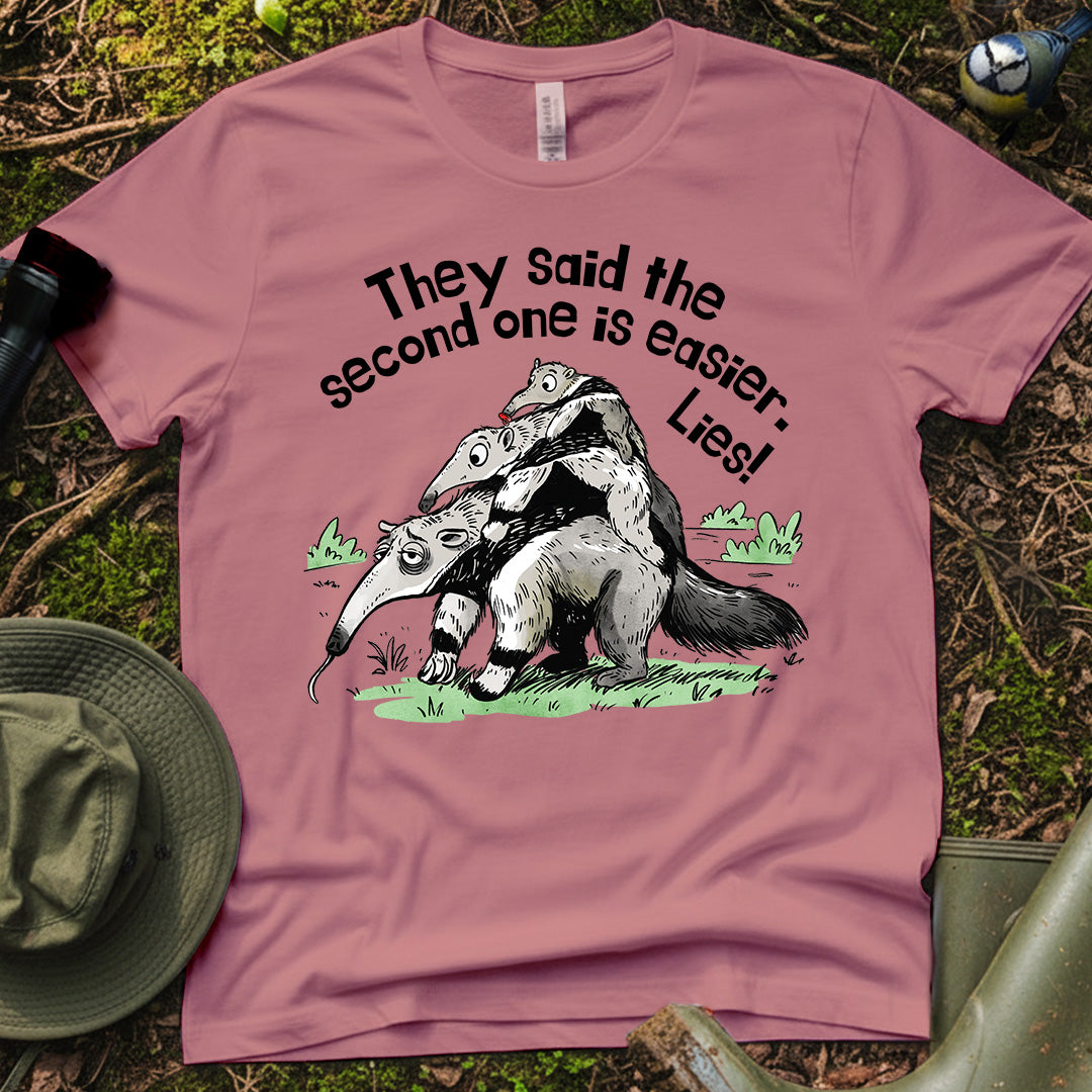 Giant Anteater tired mum Tshirt